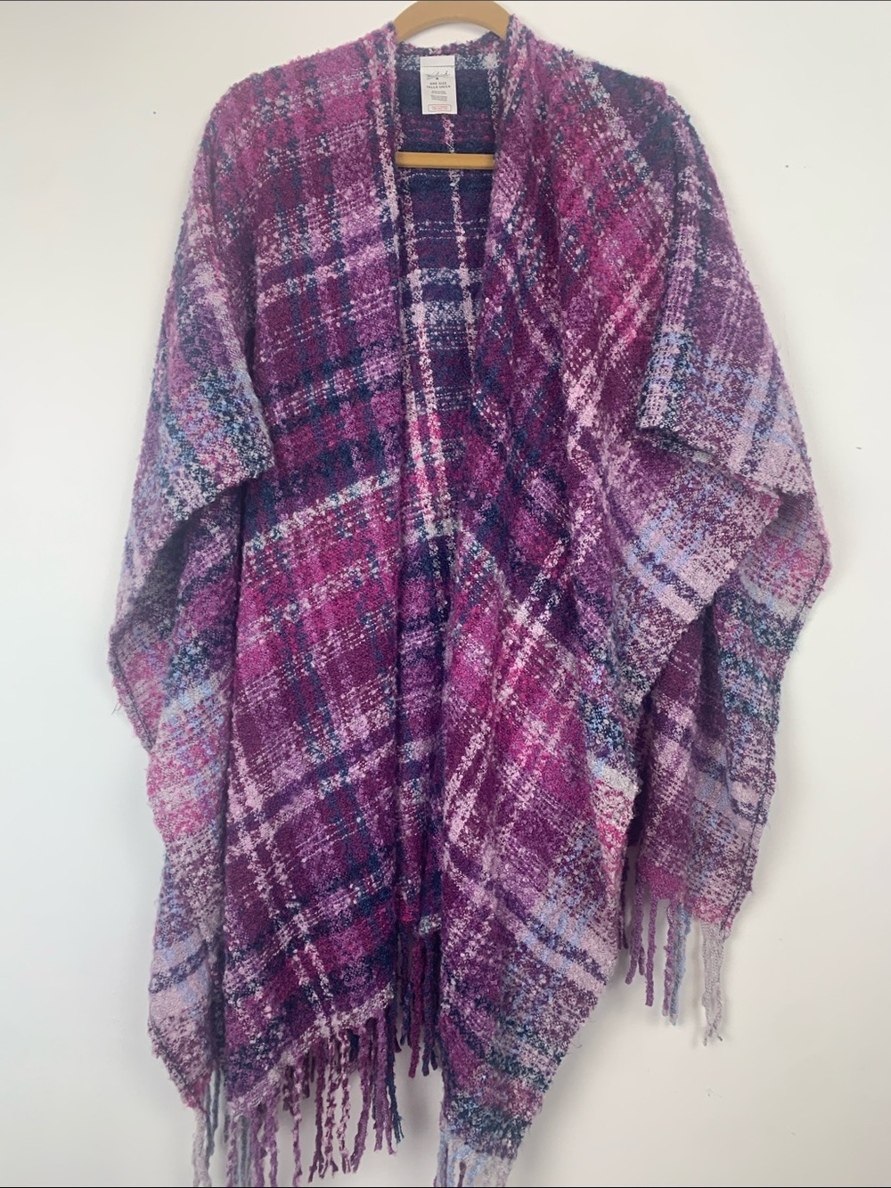Woolrich Women’s Shall in Pinks and Purples Shrug one size